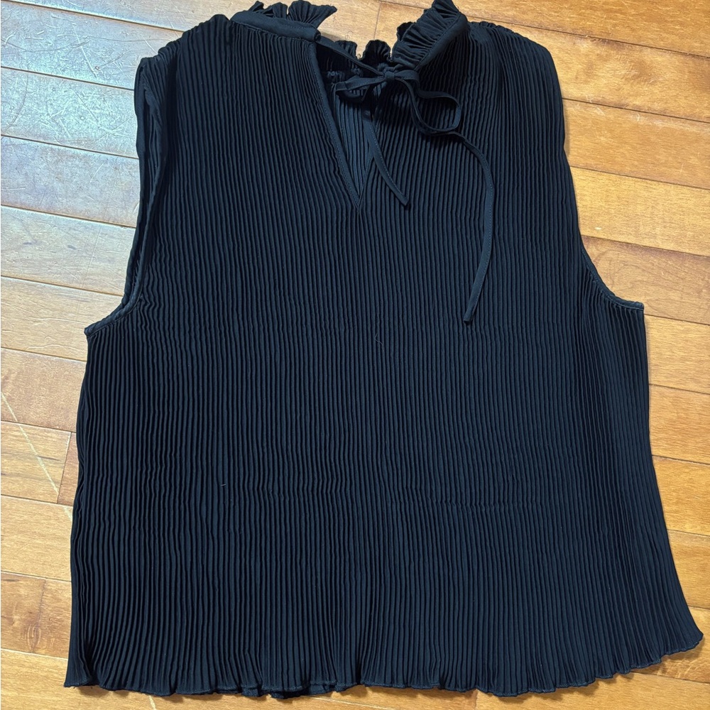 Striped Scrunch Black Tank Business Casual